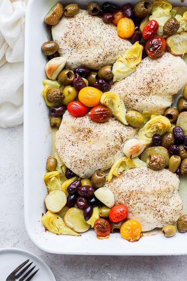 The best recipe for a greek chicken dinner made in one pan.